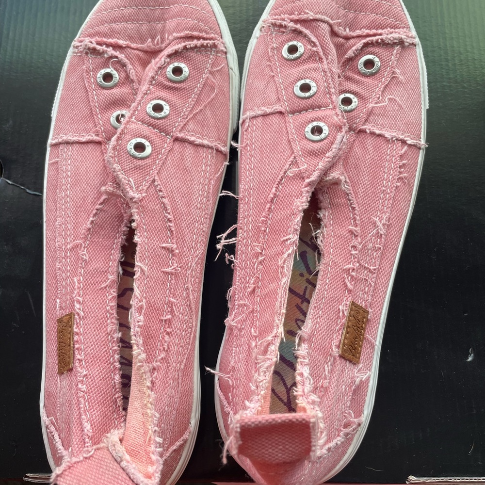 Preloved Blowfish shoes